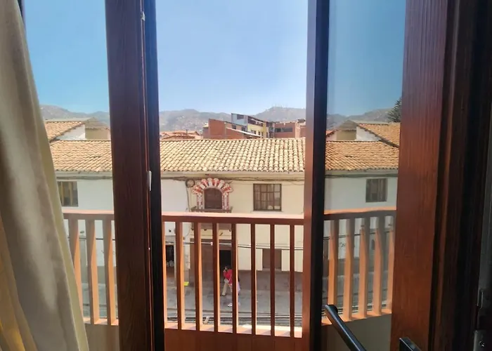 Vista Living 302 *